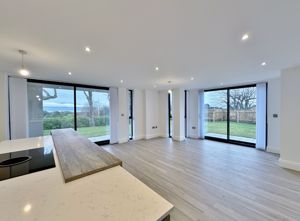 Photo 10- click for photo gallery